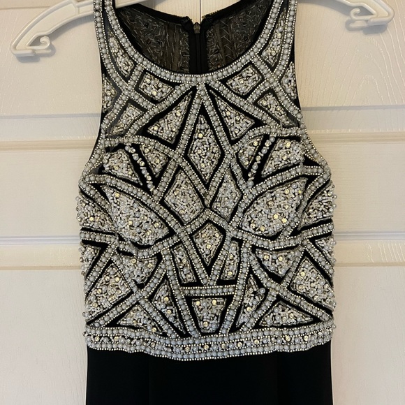 Beautiful Gown - Picture 3 of 4